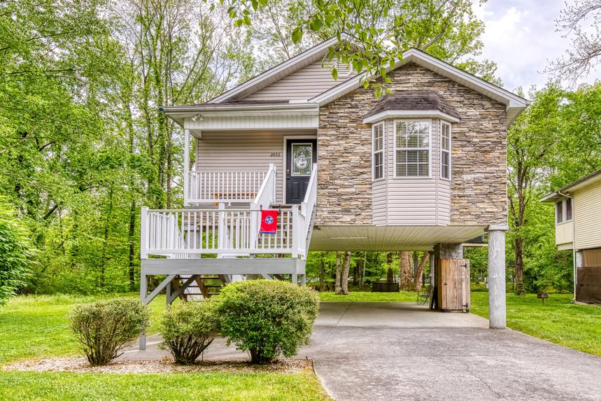 Creekside Cottage